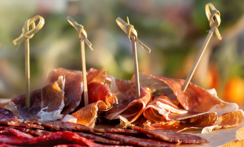 Why Does Acorn-Fed Ham Taste So Good?